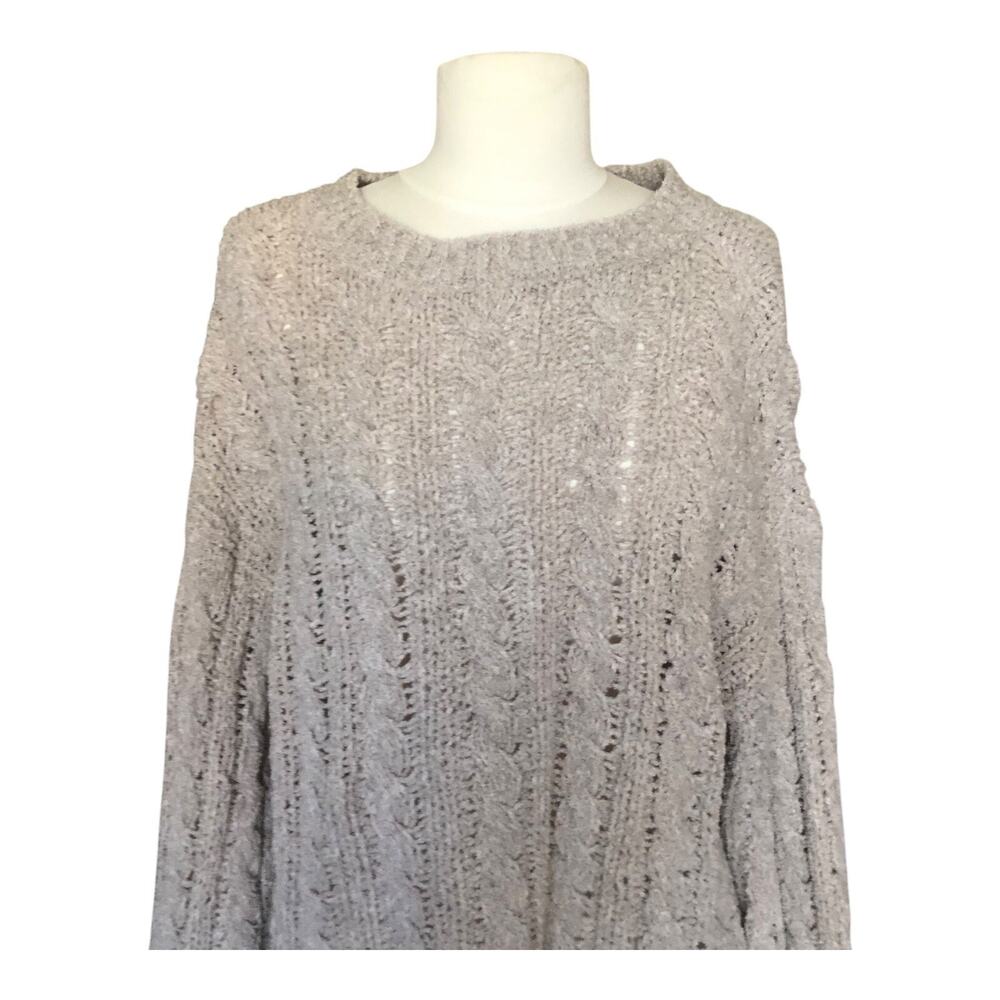 American Eagle Gray Cable Knit Sweater Medium Crochet Open Knit Cozy Pullover - Picture 2 of 11